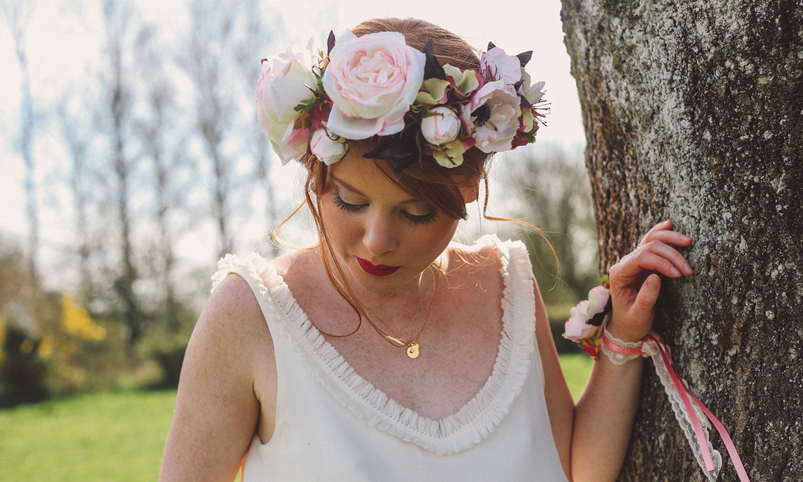 anémone rose de jardin hortensia floral crown coiffure de mariée vintage lys violet