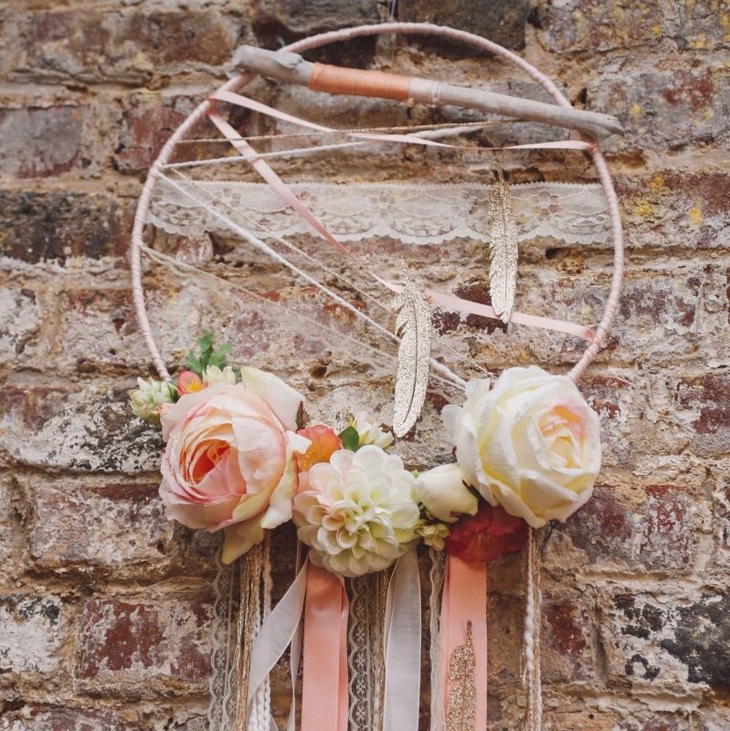 décoration mariage fleur artificielle mur accroche attrape rave dream catcher