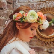 couronne de fleurs Mademoiselle margot mariage coiffure bohème rose renoncule fleurs de printemps